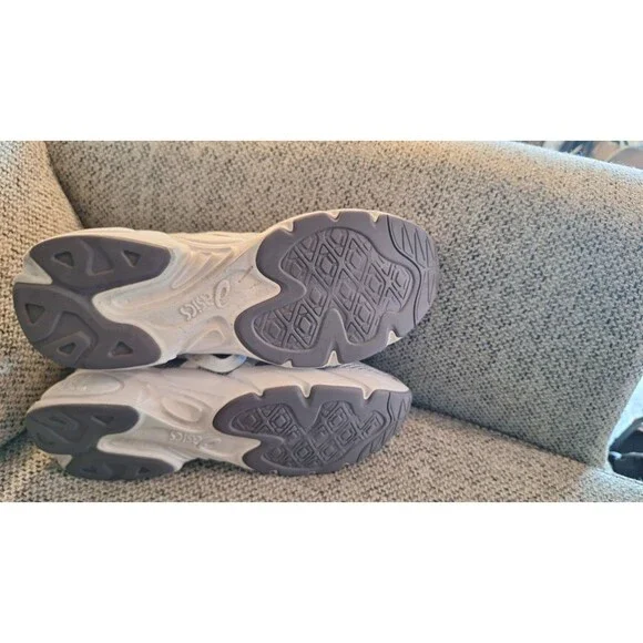 Asics Size 10 Tiger Gel BND Women's Casual Retro Running Fitness Gym Trainers - Picture 7 of 7